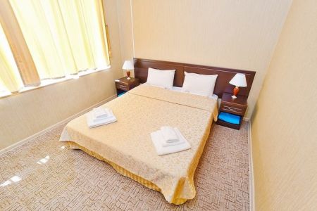 Полулюкс 2-местный 2-комнатный (вид на горы, корпус №1)