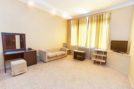 Полулюкс 2-местный 2-комнатный (вид на горы, корпус №1)