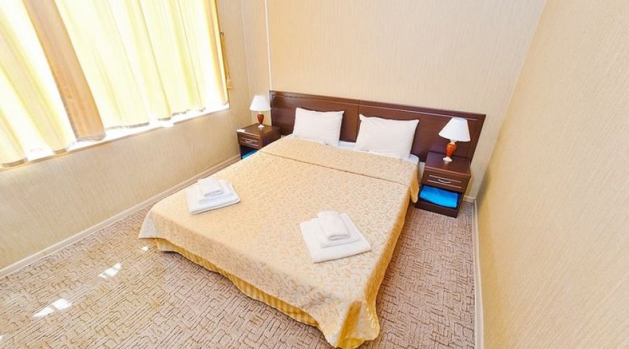 Полулюкс 2-местный 2-комнатный (вид на горы, корпус №2)