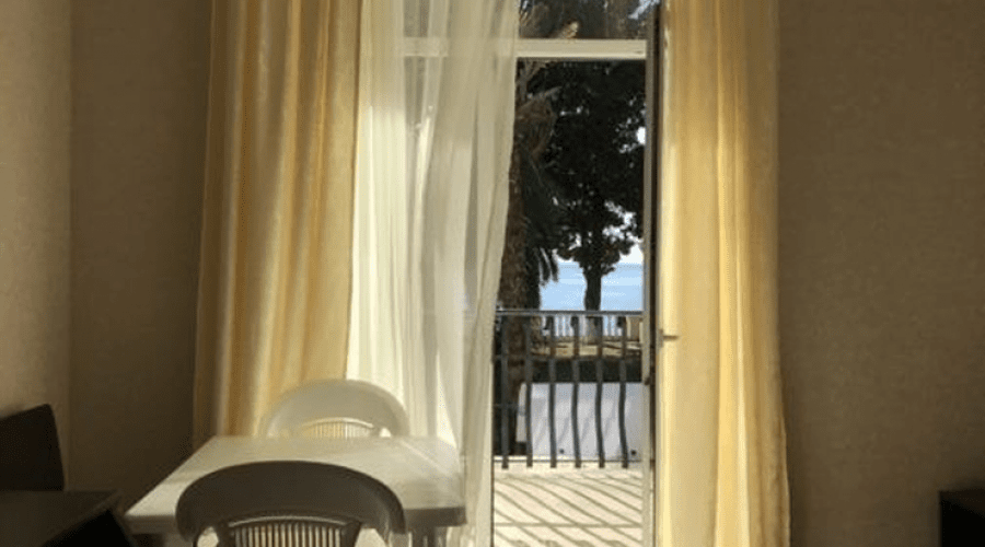 Стандартный 2-местный (с балконом, вид на море, корпус №1)